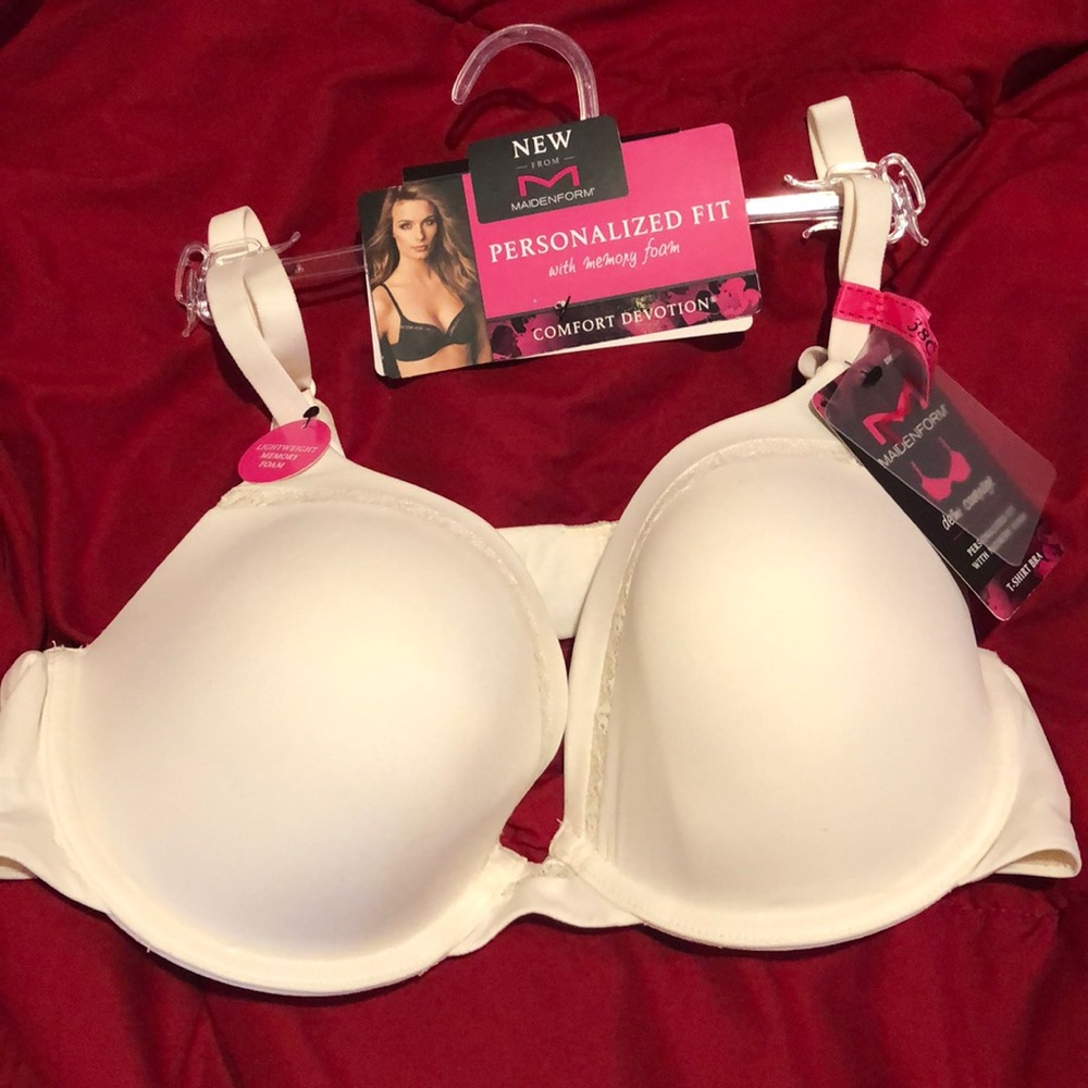Maidenform bra, never worn. Size 38C
